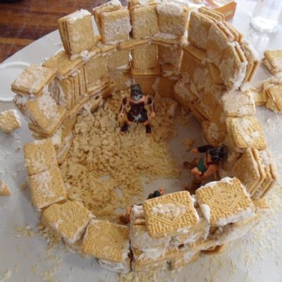 Custard cream Colosseum fight