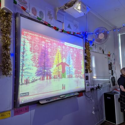 ChristmasclassroomsYear9sDec20221)