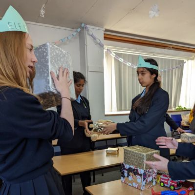 ChristmasclassroomsYear9sDec20223)