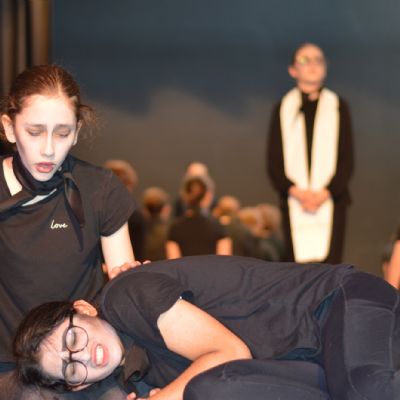 RedShoestheatreproduction202325)