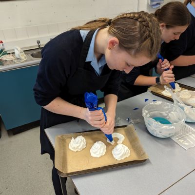 Year9FoodTechMeringuesFeb202315)