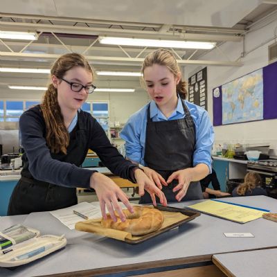 Year8FoodTechBreadmaking202342)