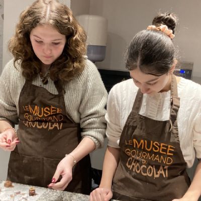 ParisFebruary2023Chocolatemaking5)