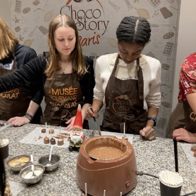 ParisFebruary2023Chocolatemaking7)