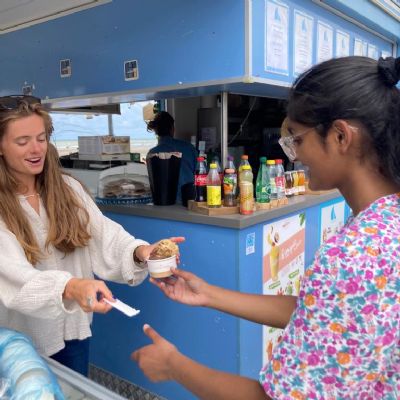 FranceIceCreamandBeachJuly20238)